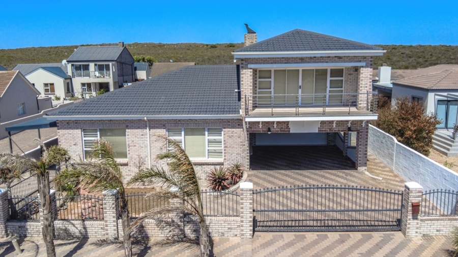 To Let 5 Bedroom Property for Rent in Myburgh Park Western Cape